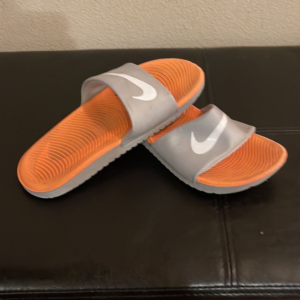 Nike Slides - Picture 3 of 3